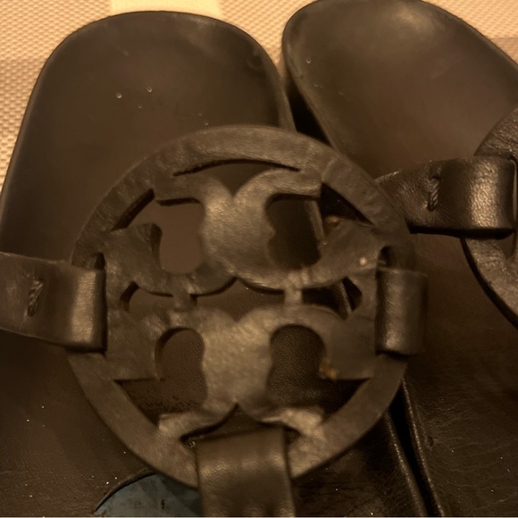 Well Loved Tory Burch Cloud Sandals - Picture 4 of 9